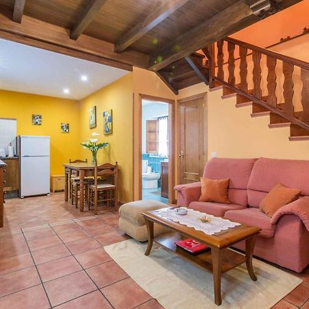Apartamentos Castrovaselle Nº2 Тапиа де Касариего Екстериор снимка