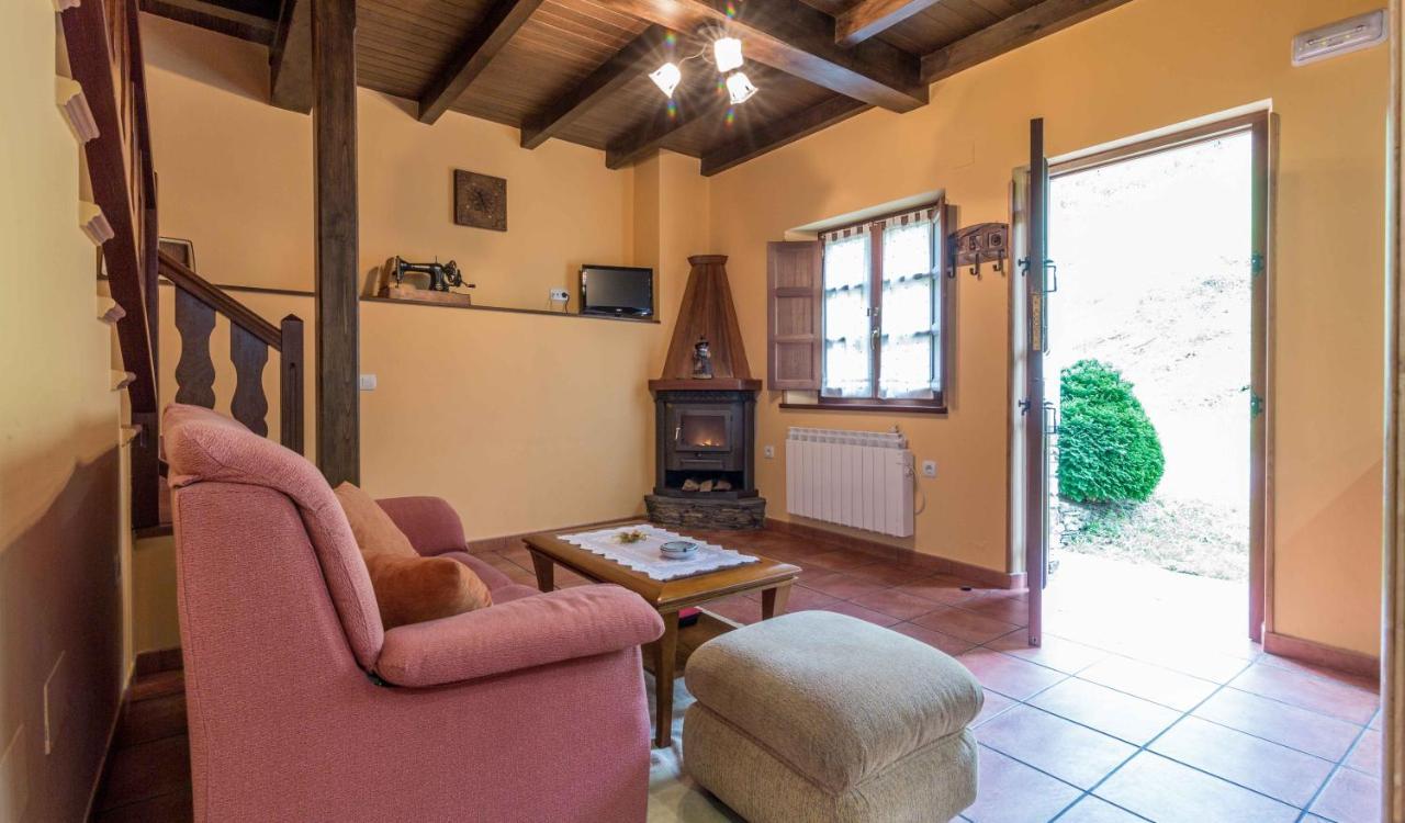 Apartamentos Castrovaselle Nº2 Тапиа де Касариего Екстериор снимка